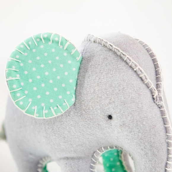 NWT Land Of Nod Unforgettabke Elephants Set - Picture 5 of 10